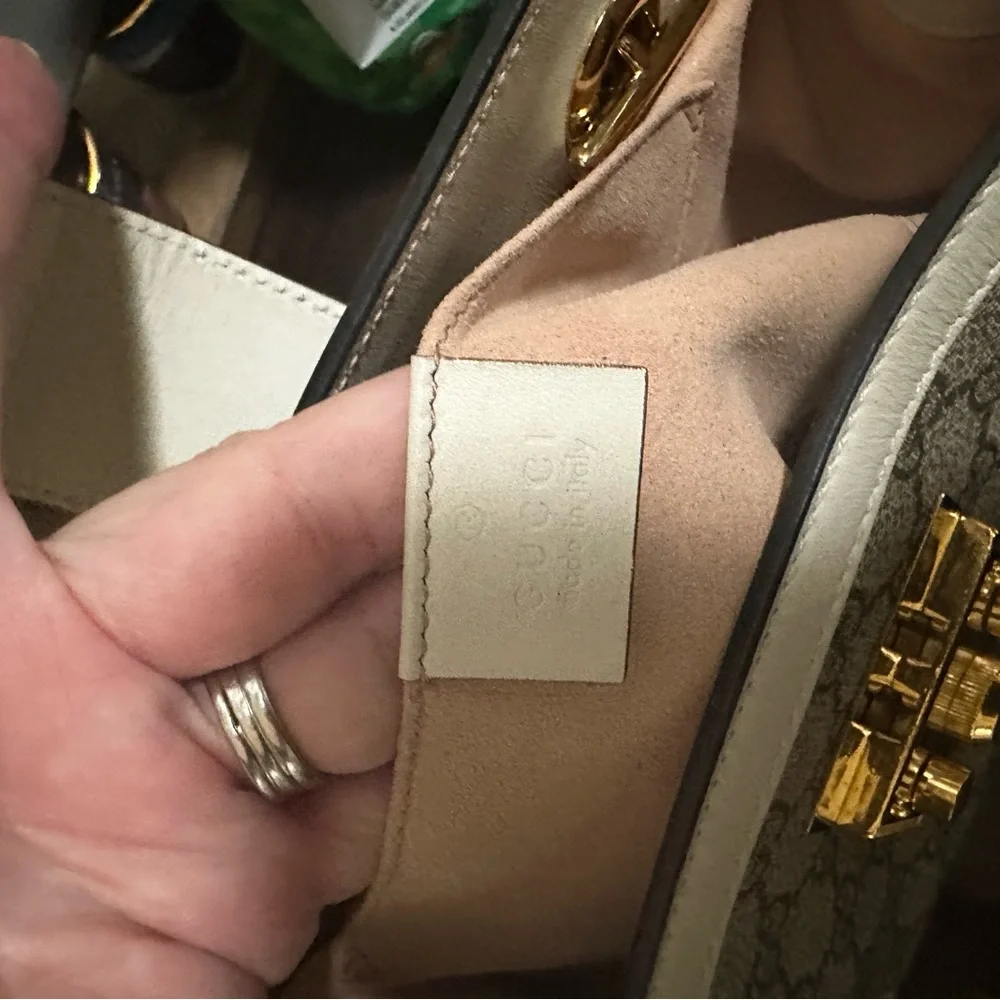 GG padlock Gucci shoulder bag - Picture 8 of 11